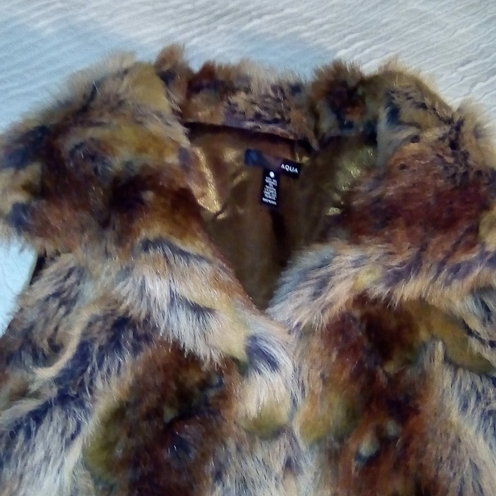 NWOT AQUA Faux Fur Vest